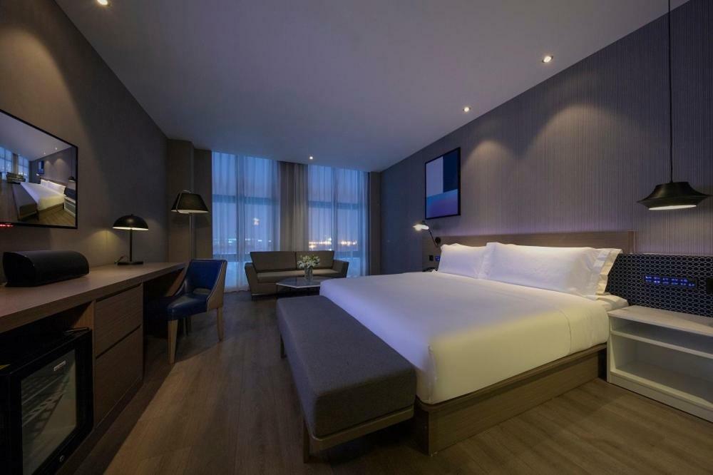 Orange Hotel Shanghai Pudong Airport ภายนอก รูปภาพ
