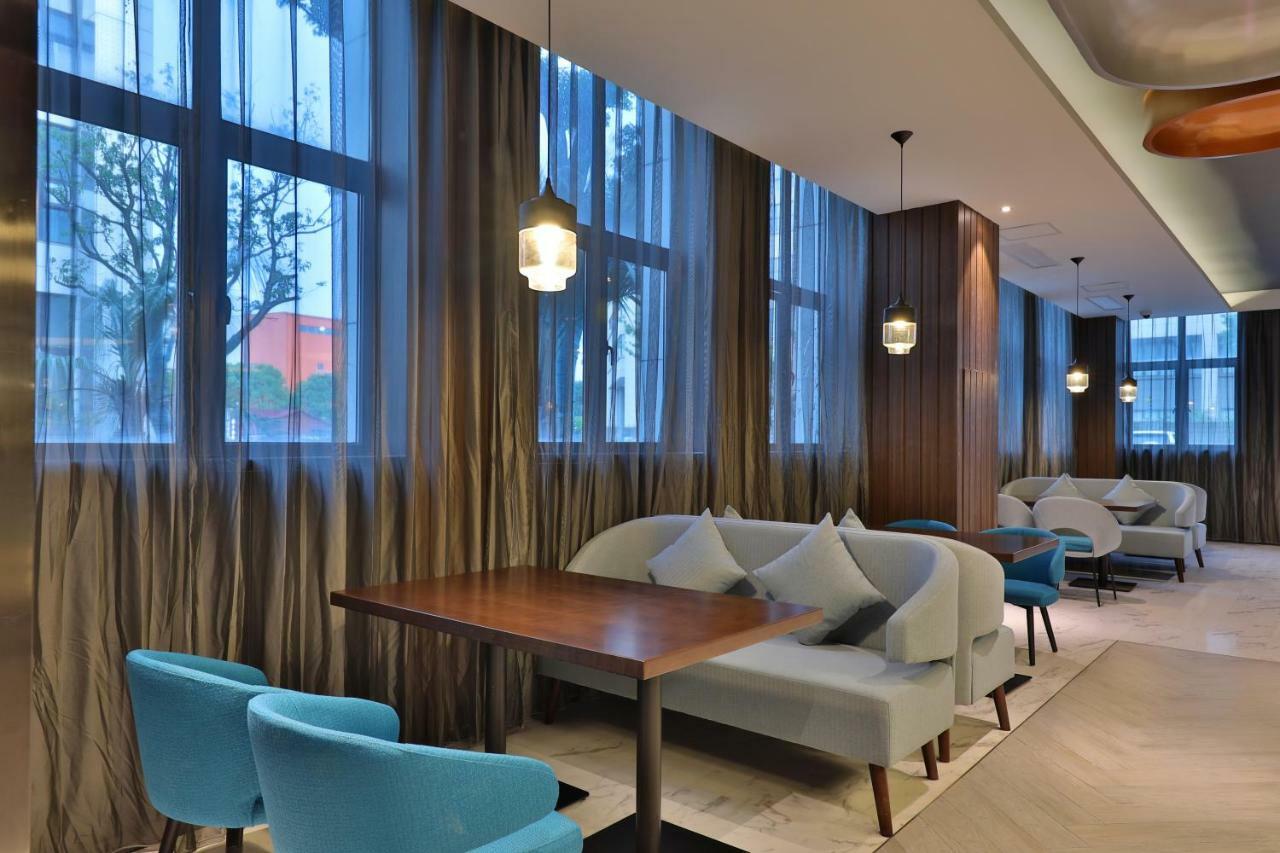 Orange Hotel Shanghai Pudong Airport ภายนอก รูปภาพ